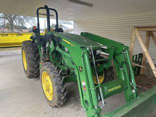2022 John Deere 5075E