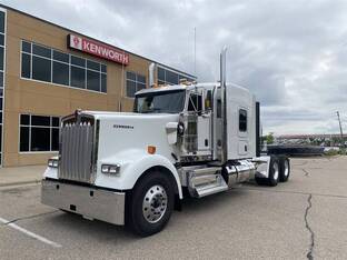 2025 Kenworth W900L