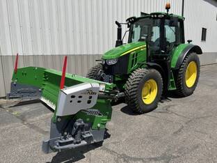 2023 John Deere 6120M