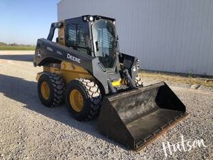 2023 John Deere 332G