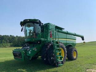 2022 John Deere S790