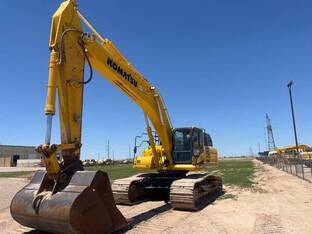 2022 Komatsu PC490 LC-11