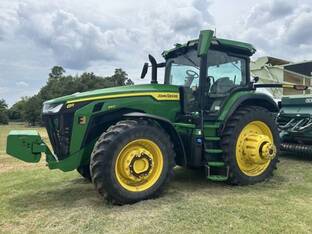 2023 John Deere 8R 340