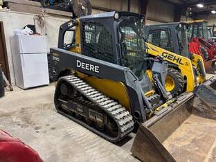 2013 John Deere 319DT