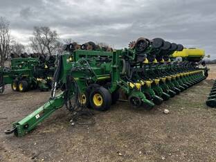 2012 John Deere DB120