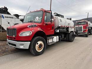 2011 Freightliner BUSINESS CLASS M2 106