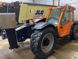 2021 JLG 1055