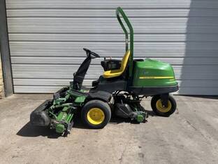 2016 John Deere 2500B