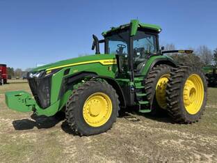 2023 John Deere 8R 250