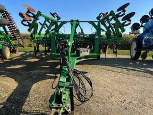 2016 John Deere 2730