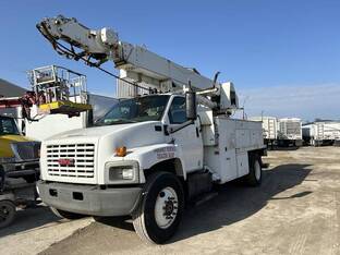 2004 Versalift VXD47