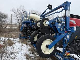 2025 Kinze 3605ASD