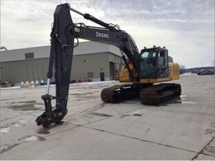 2023 John Deere 210 P