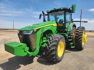 2022 John Deere 8R 310