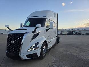 2026 Volvo VNL64T860