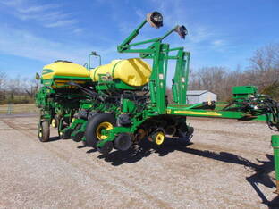2011 John Deere 1770NT CCS