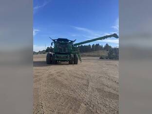 2023 John Deere X9 1000