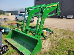 2024 John Deere 700M