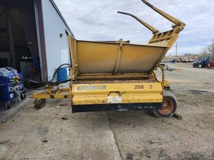 2005 HayBuster 256 PLUS II