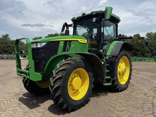 2023 John Deere 7R 210