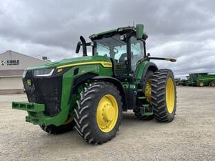 2024 John Deere 8R 230