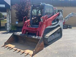 2022 Takeuchi TL12R2