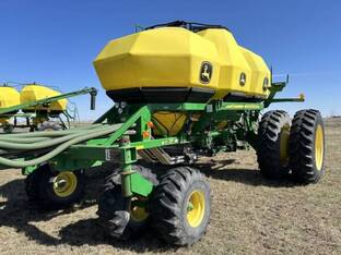 2009 John Deere 1910