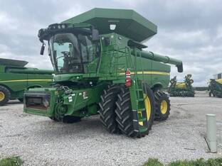 2023 John Deere S780