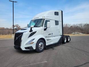 2026 Volvo VNL64T660