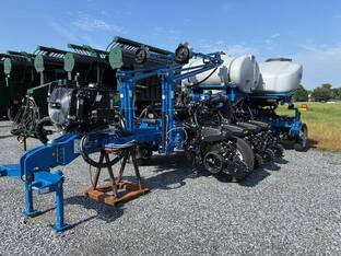2024 Kinze 5900