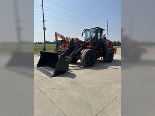 2025 Hitachi ZW180-7