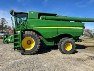 2013 John Deere S670