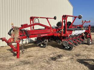 2014 Massey-Ferguson 9812