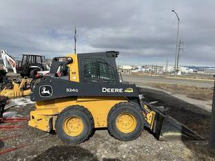 2023 John Deere 324G