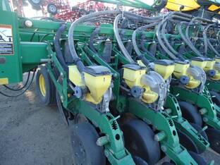 2012 John Deere DB60