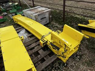 John Deere SPOUT KIT