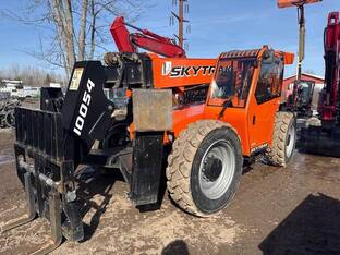 2022 JLG 10054