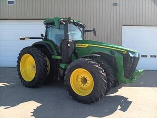 2023 John Deere 8R 340