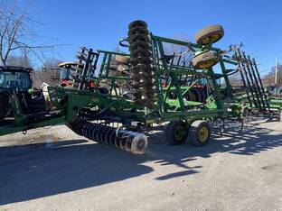 2005 John Deere 726