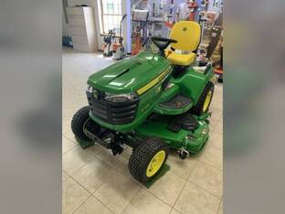 2025 John Deere X738