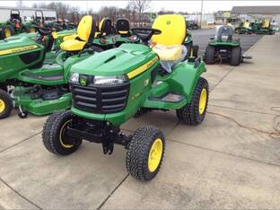 2025 John Deere X758