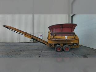 2005 HayBuster H1100