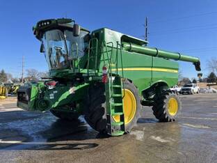 2021 John Deere S780