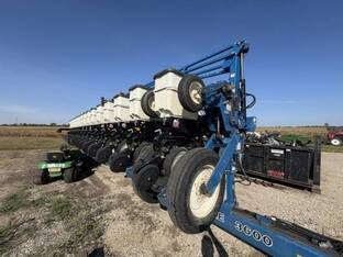 2012 Kinze 3600