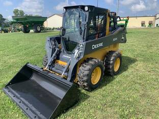 2025 John Deere 320G
