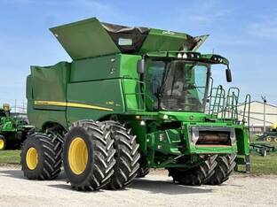 2022 John Deere S780