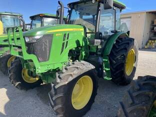 2023 John Deere 6105E Cab