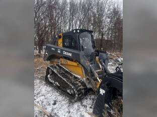 2022 John Deere 333G