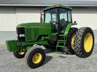 1993 John Deere 7700