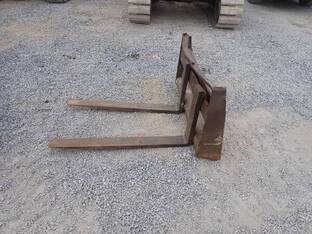 2010 Caterpillar SKID STEER